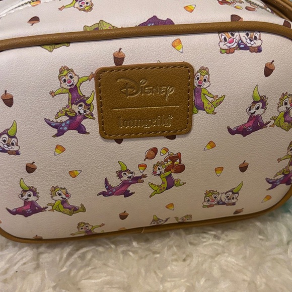 Loungefly Cream and Brown Chip N Dale Crossbody Bag - Picture 3 of 5